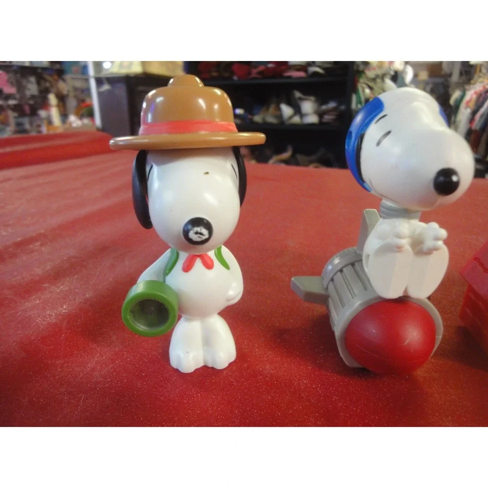 5 lot Peanuts Snoopy McDonalds happy meal toys 2018 basketball red barron camper